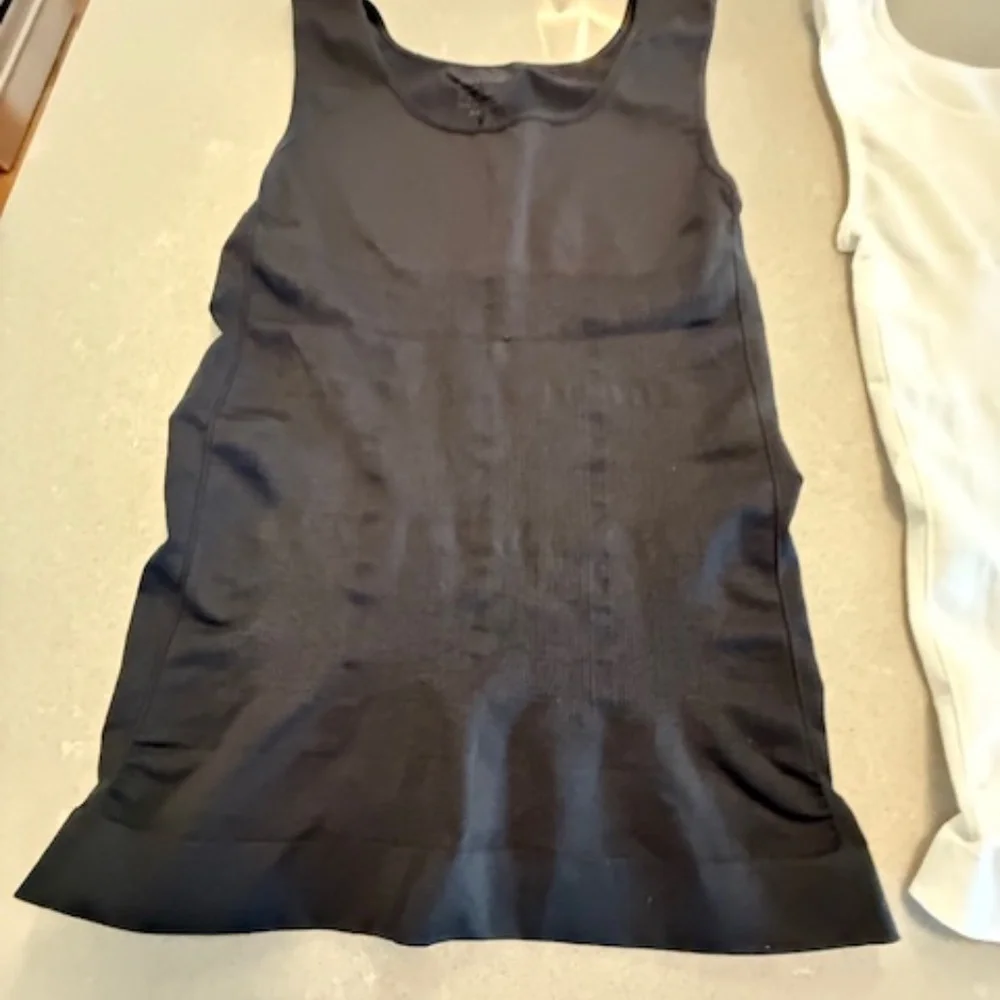 2 Men's Compression Undershirt Slimming Tanks Shirt Abdomen XXL EUC